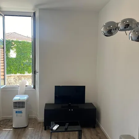 Apartment Charmant Studio Bien Situe